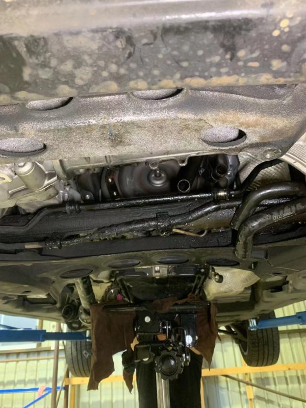 How to Replace Rear Main Seal / Crankshaft Rear Seal Oil Leak