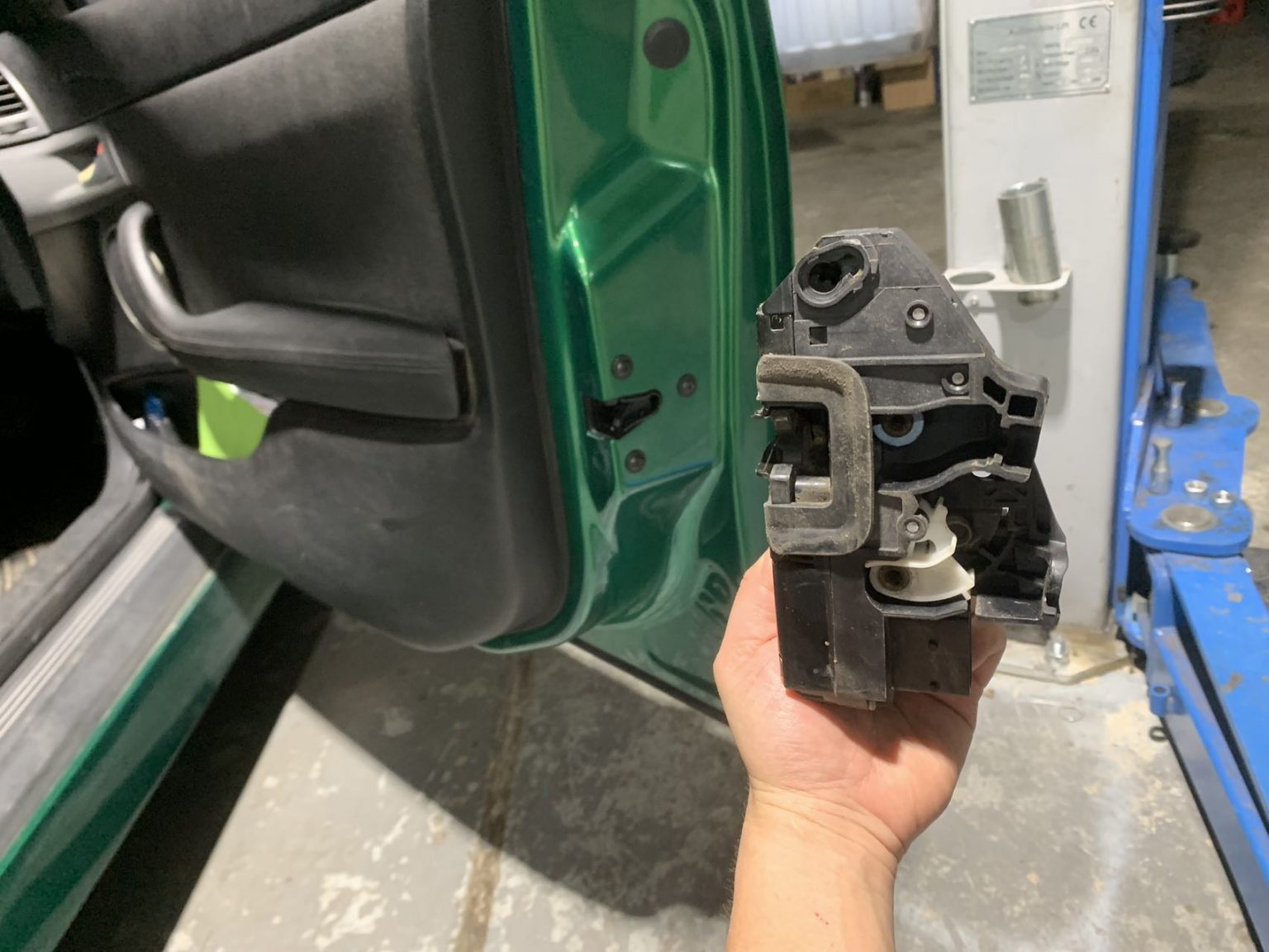 How to Replacing Your Car Door Lock in Sydney Sydney Car Repairs